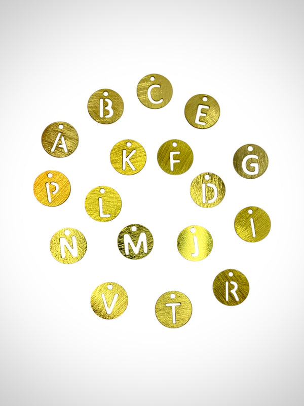 CHARM ORO LETRA CALA