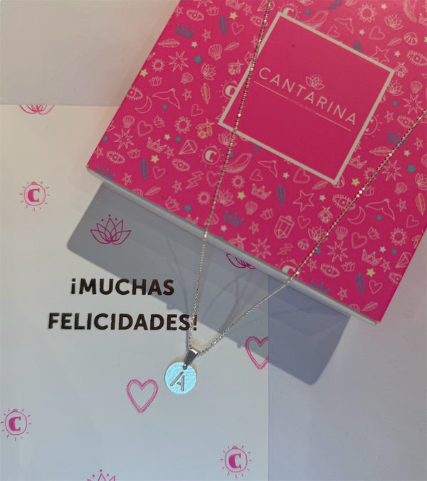 COLLAR PLATA LETRA CALA