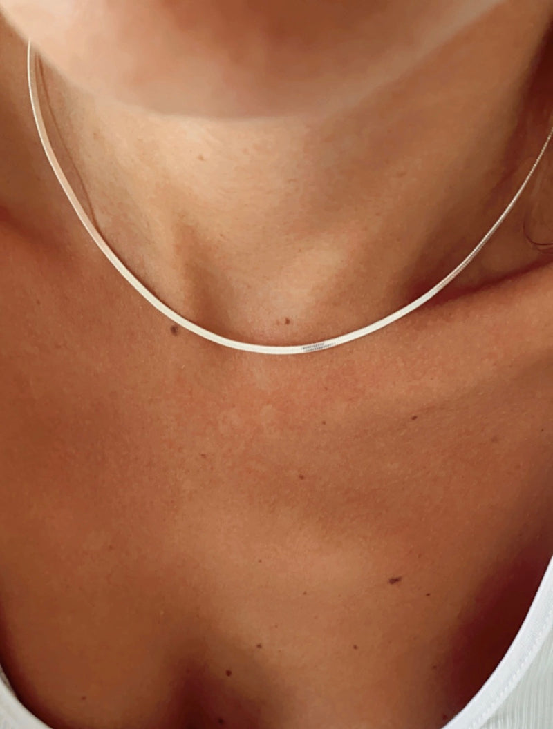 COLLAR PLATA CINTA